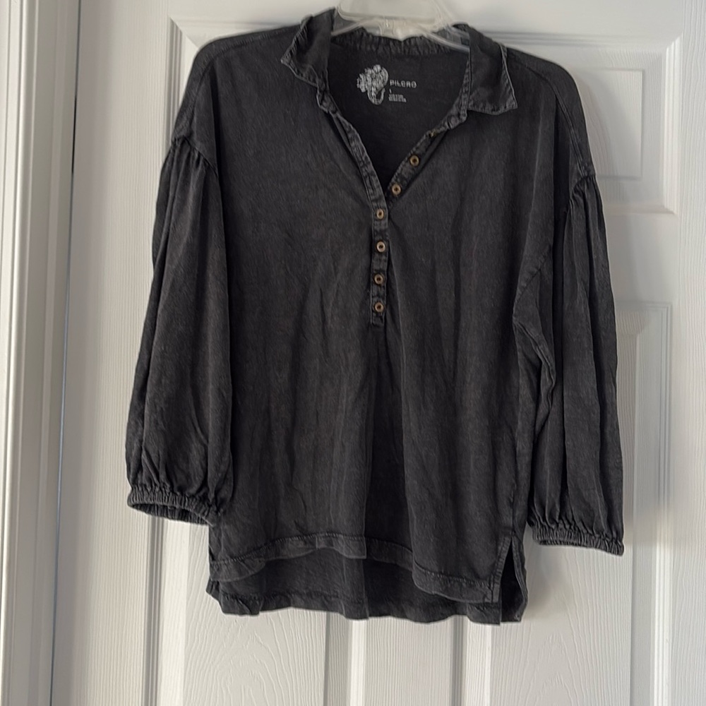 Pilcro small babydoll style distressed top